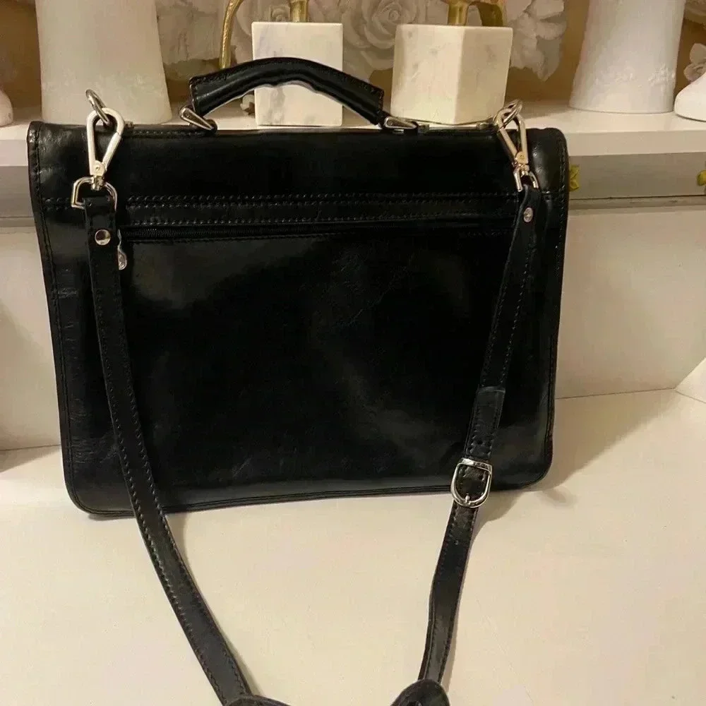 Vintage Hebella black Italian Leather gold Clasp Front Across Body laptop bag